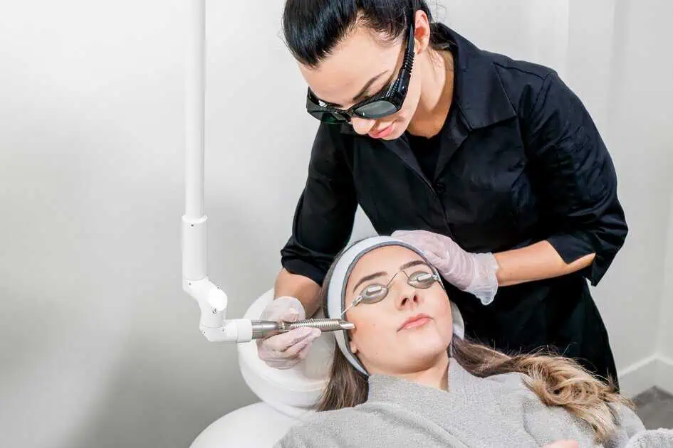 Moxi Laser: The Secret to Ageless Skin in Every Season of Life